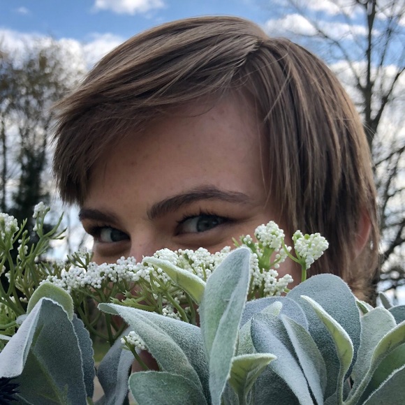 Meet your Posher, Kathleen - Picture 1 of 1